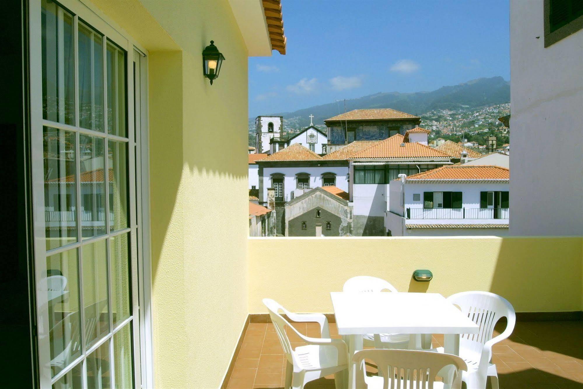 Residencial Queimada De Baixo Hotel Funchal  Exterior photo